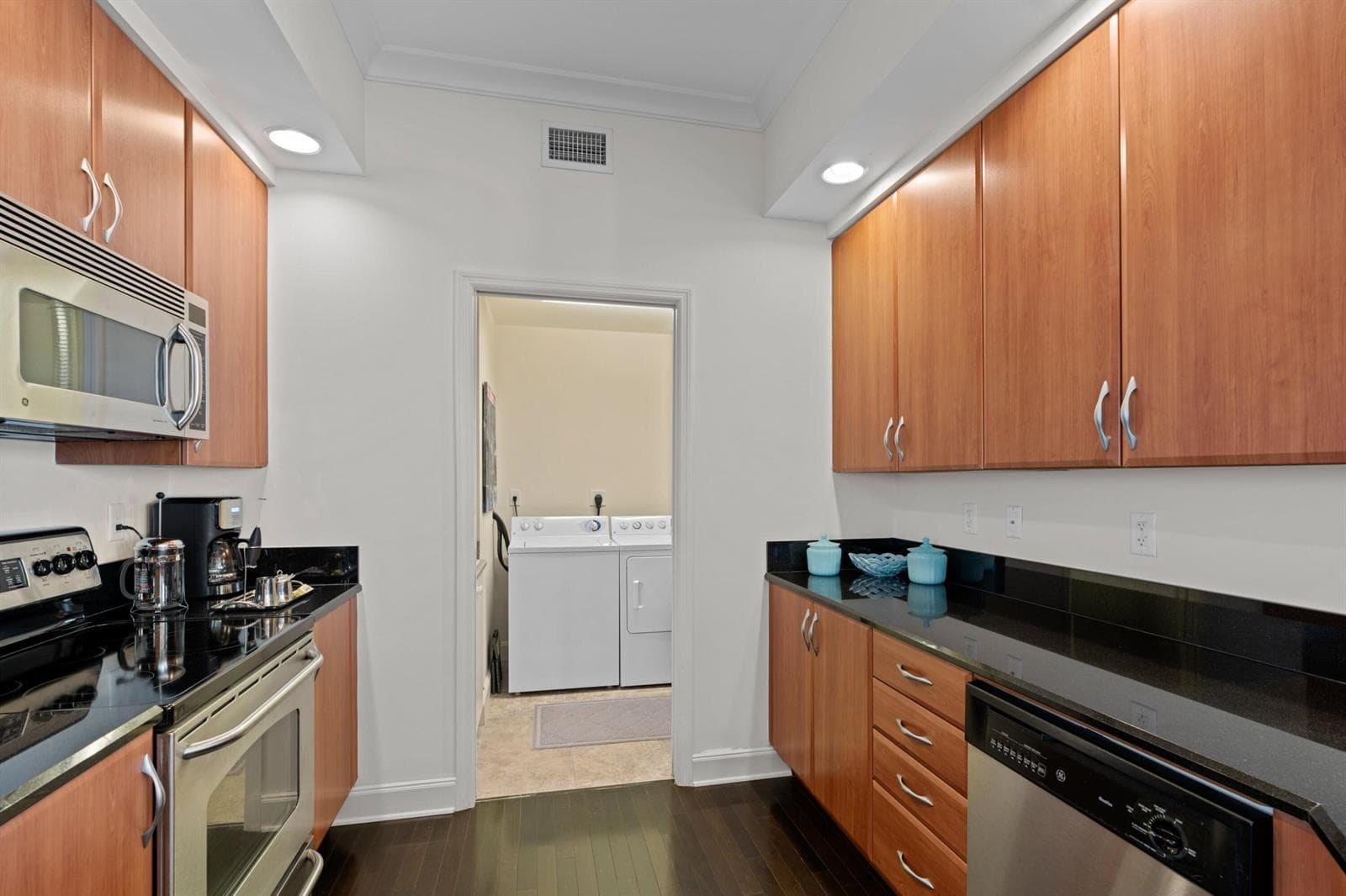 801 S Olive Avenue # 1402, West Palm Beach, FL 33401 photo 5