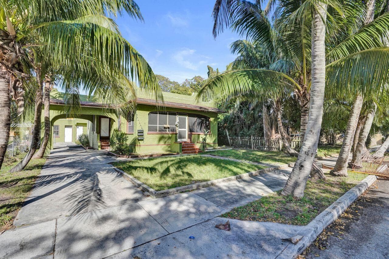 627 30th Street, West Palm Beach, FL 33407 photo 4