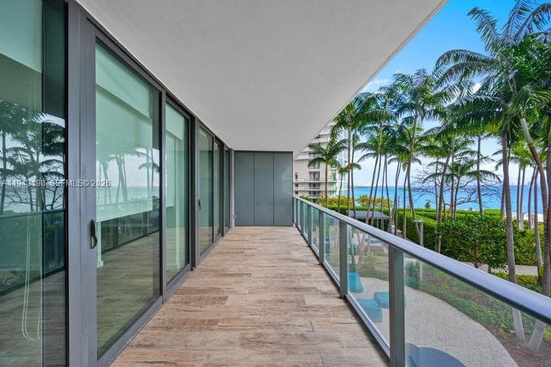 650 NE 32nd St # 602, Miami, FL 33137 photo 3