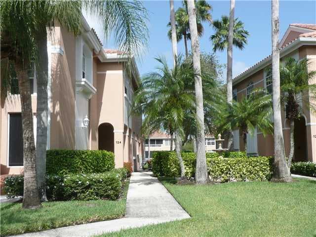 124 Legendary Circle, Palm Beach Gardens, FL 33418 photo 2