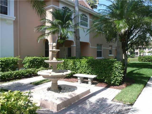 124 Legendary Circle, Palm Beach Gardens, FL 33418 photo 3