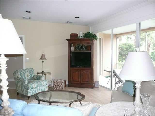 124 Legendary Circle, Palm Beach Gardens, FL 33418 photo 4
