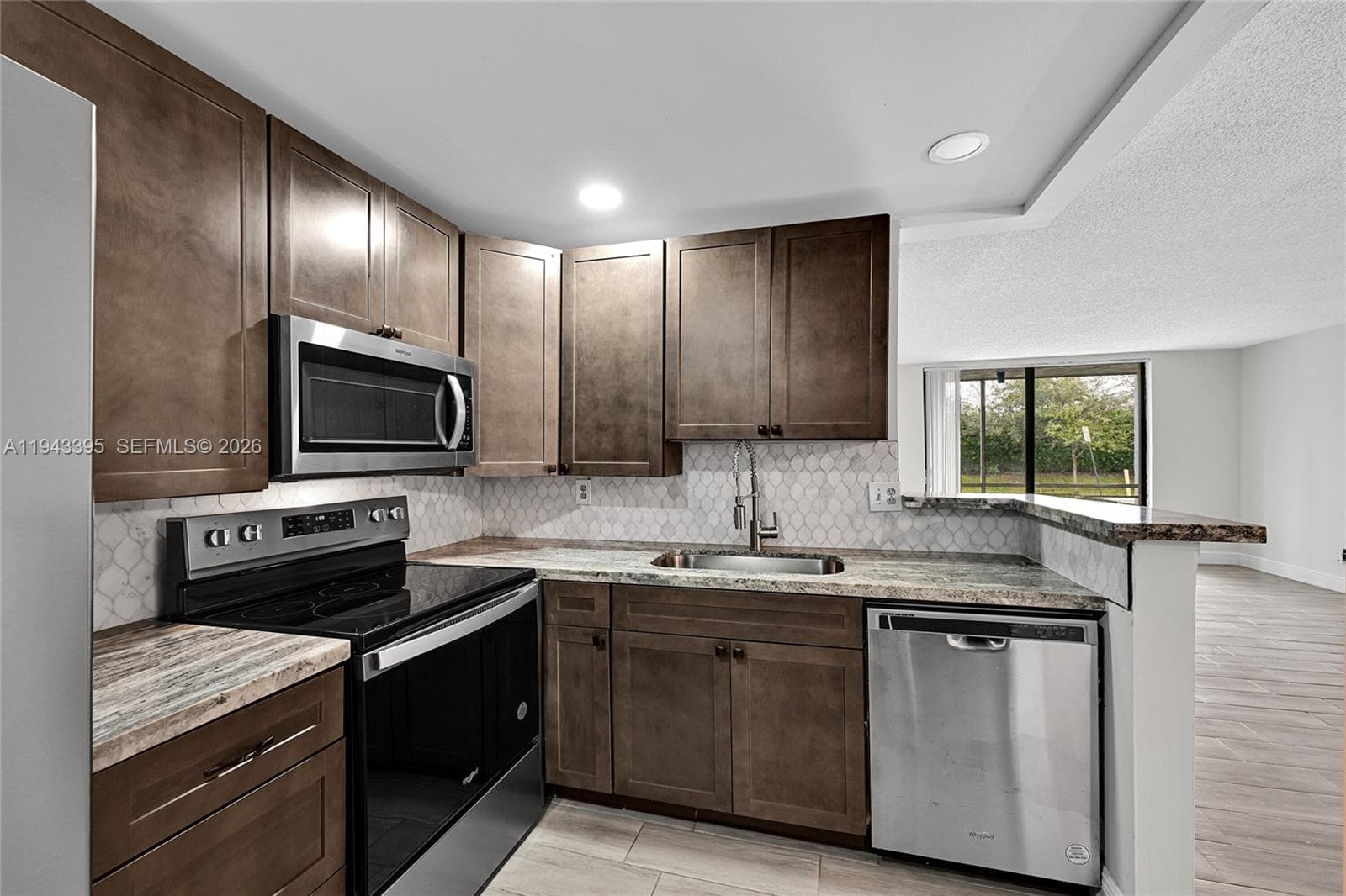 2850 Somerset Dr # 105L, Lauderdale Lakes, FL 33311 photo 2