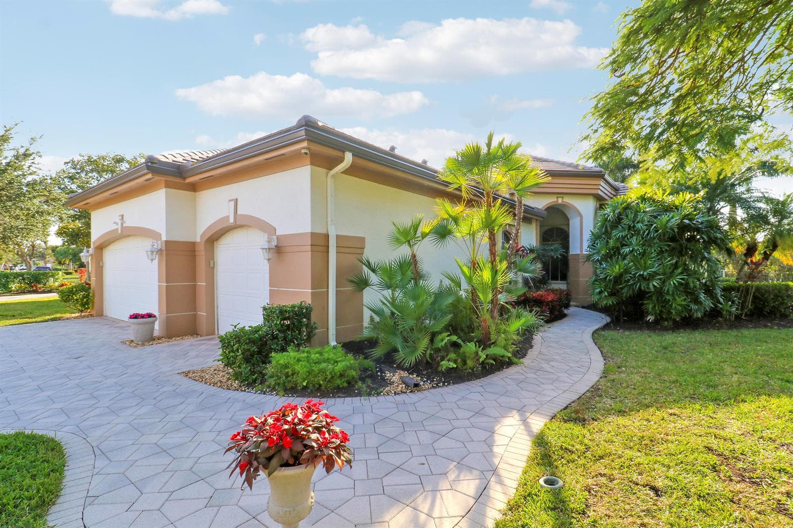 8216 Cypress Point Road, West Palm Beach, FL 33412 photo 2