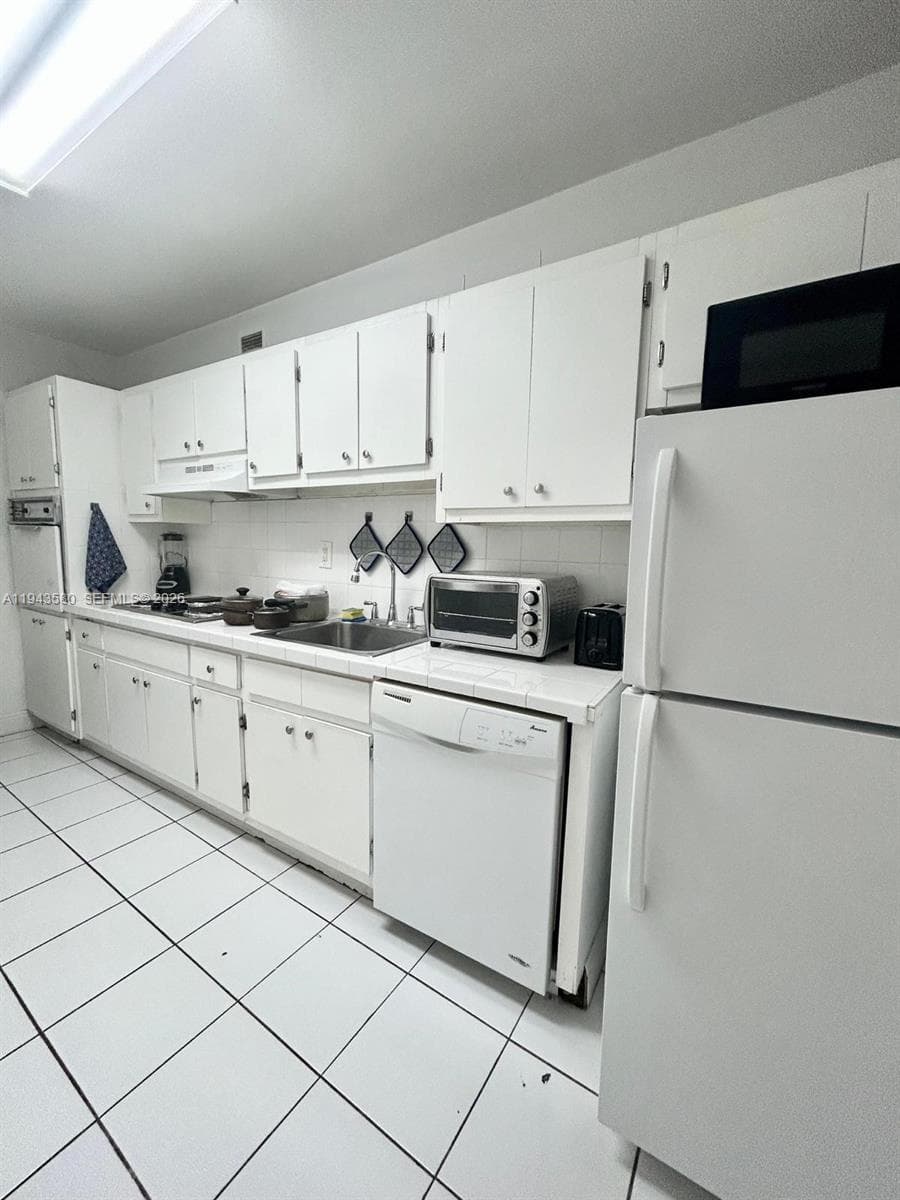 100 Lincoln Rd # 524, Miami Beach, FL 33139 photo 4