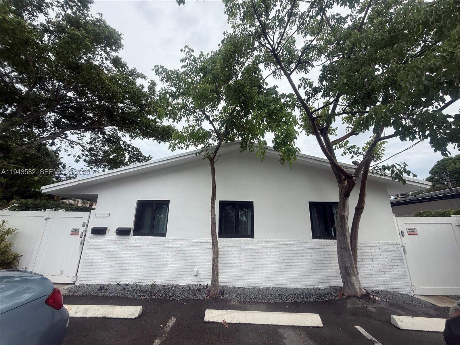 1700 SW 20th St, Fort Lauderdale, FL 33315 photo 2