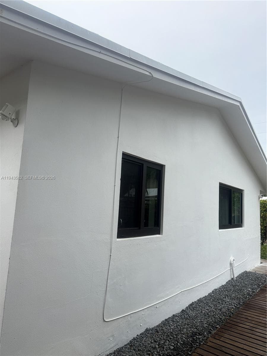1700 SW 20th St, Fort Lauderdale, FL 33315 photo 3