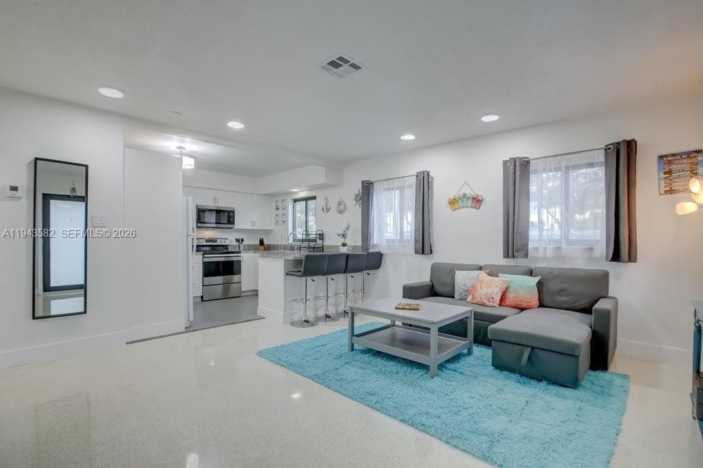 1700 SW 20th St, Fort Lauderdale, FL 33315 photo 4