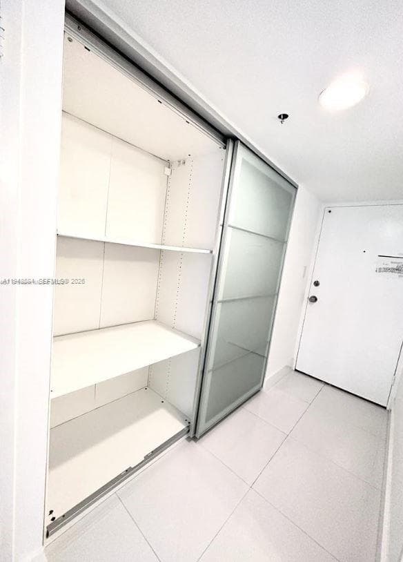 100 Lincoln Rd # 526, Miami Beach, FL 33139 photo 4