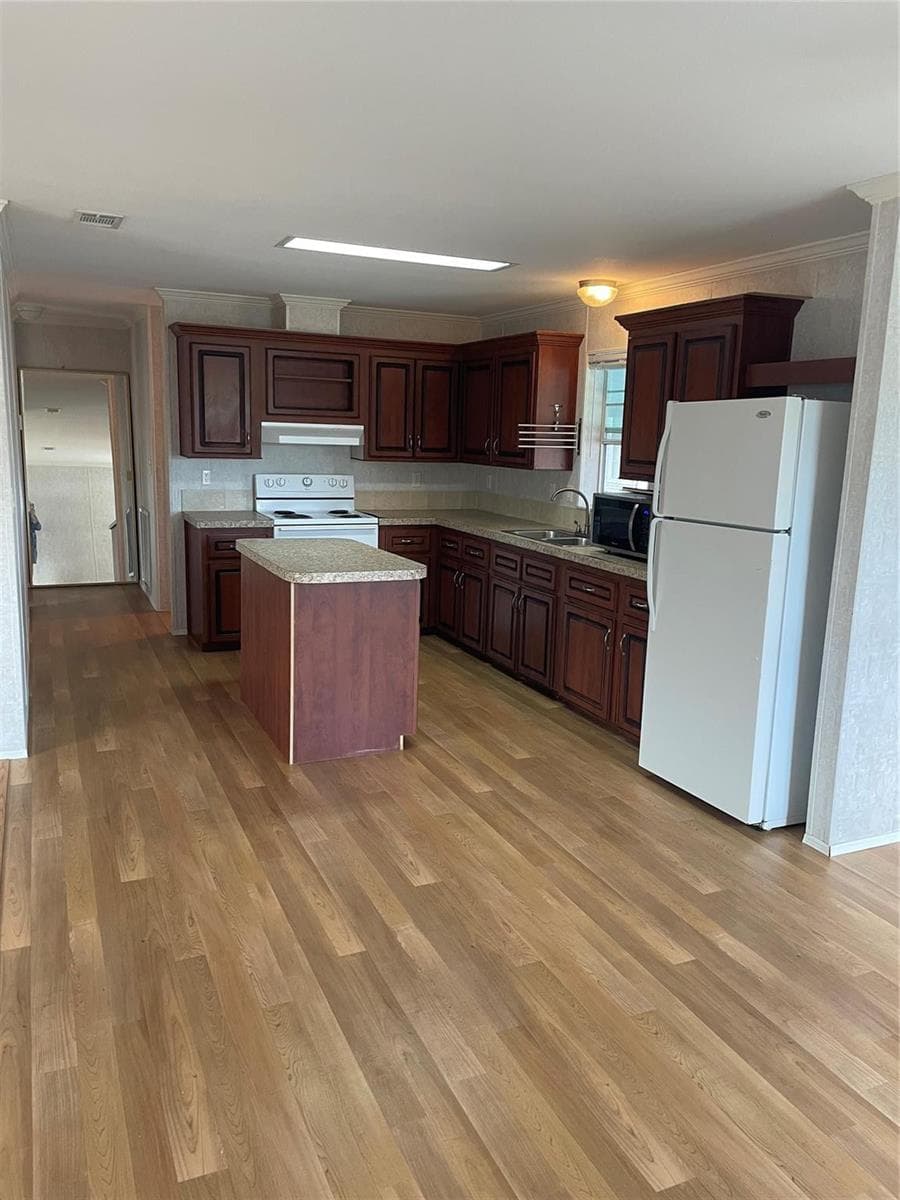 2321 SW 85th Avenue, Davie, FL 33324 photo 3