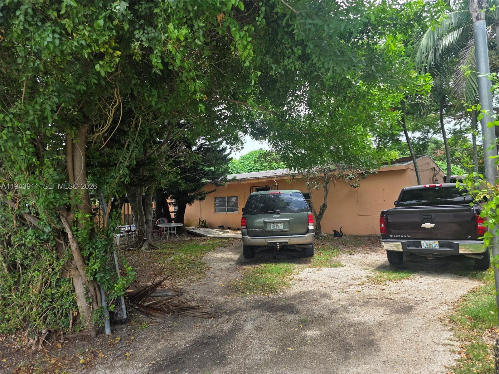 20601 SW 194th Ave, Miami, FL 33187 photo 2