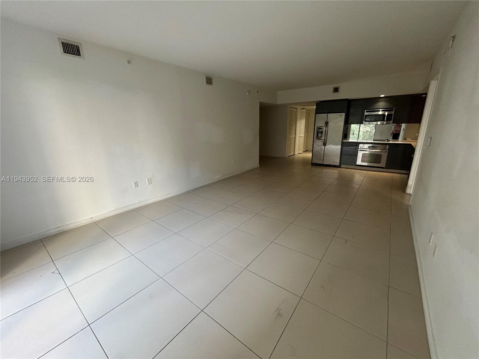 31 SE 6th St # 407, Miami, FL 33131 photo 4