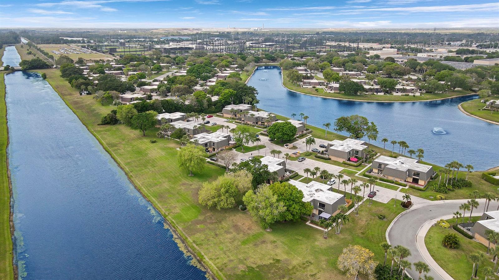 2404 24th Way, West Palm Beach, FL 33407 photo 2