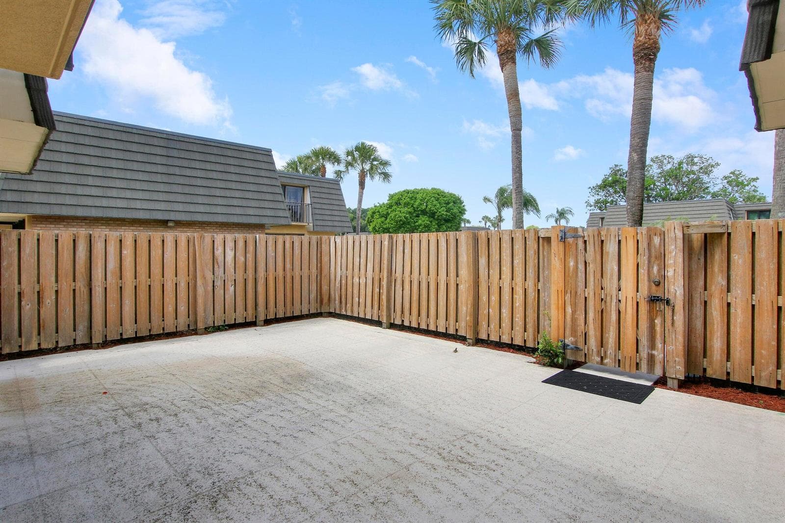 2404 24th Way, West Palm Beach, FL 33407 photo 4