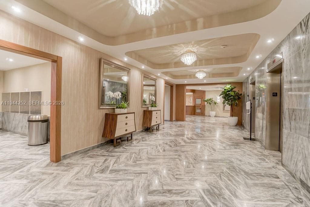 5401 SE Collins Ave # 1412, Miami Beach, FL 33140 photo 3