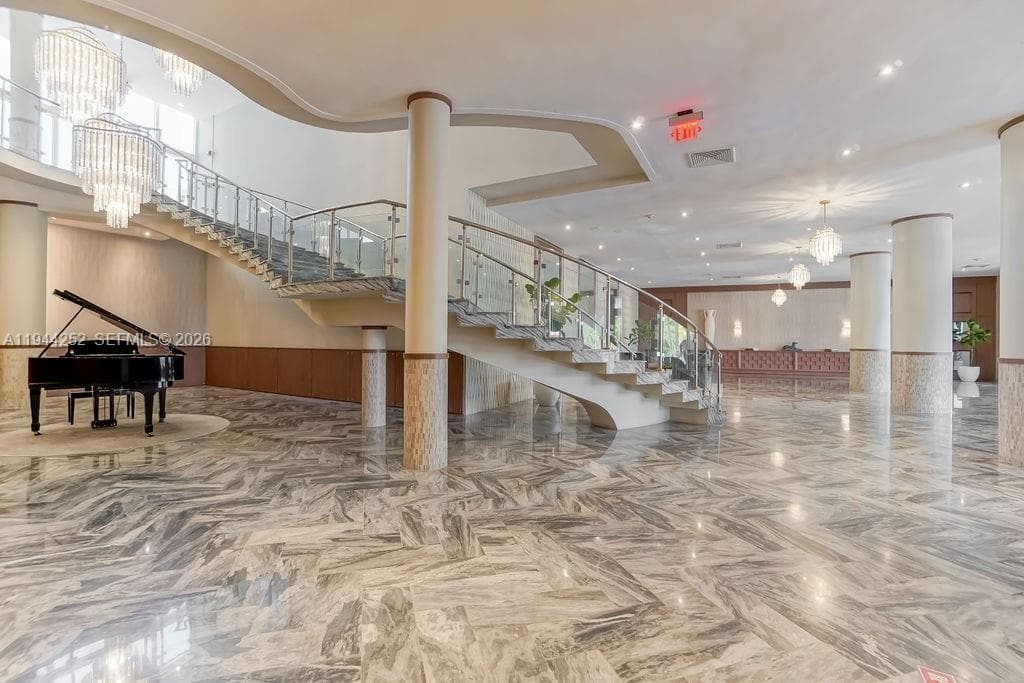 5401 SE Collins Ave # 1412, Miami Beach, FL 33140 photo 4