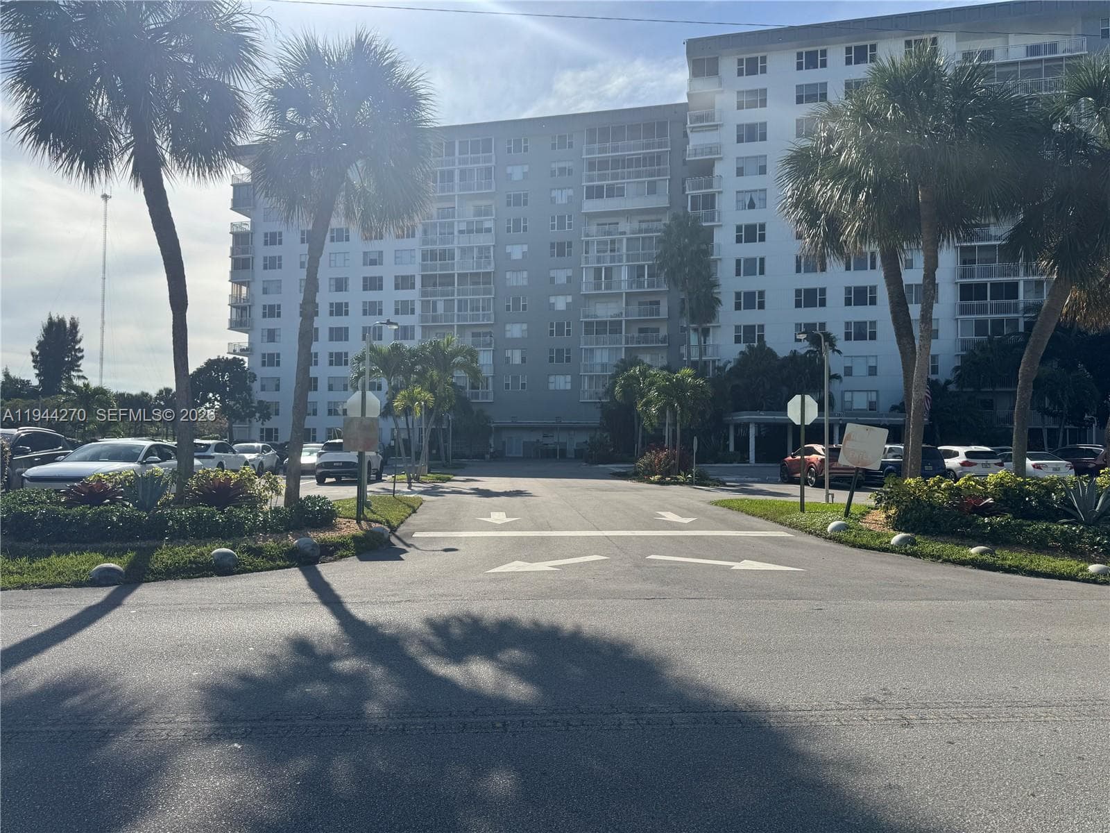 3800 Hillcrest Dr # 1222, Hollywood, FL 33021 photo 3