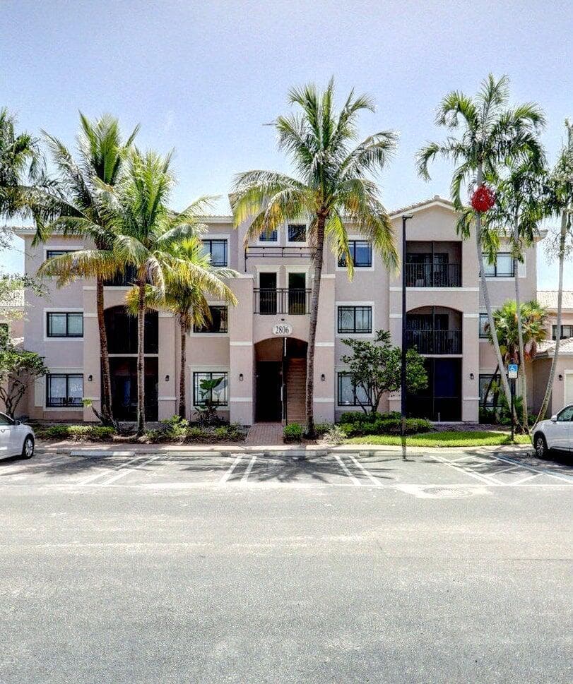 2806 Veronia Drive # 301, Palm Beach Gardens, FL 33410 photo 2