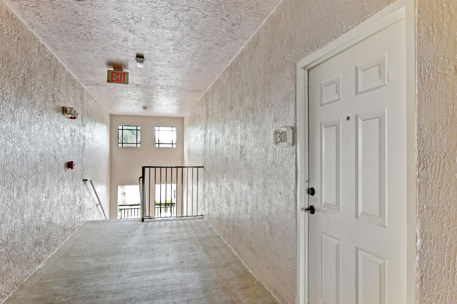 2806 Veronia Drive # 301, Palm Beach Gardens, FL 33410 photo 3