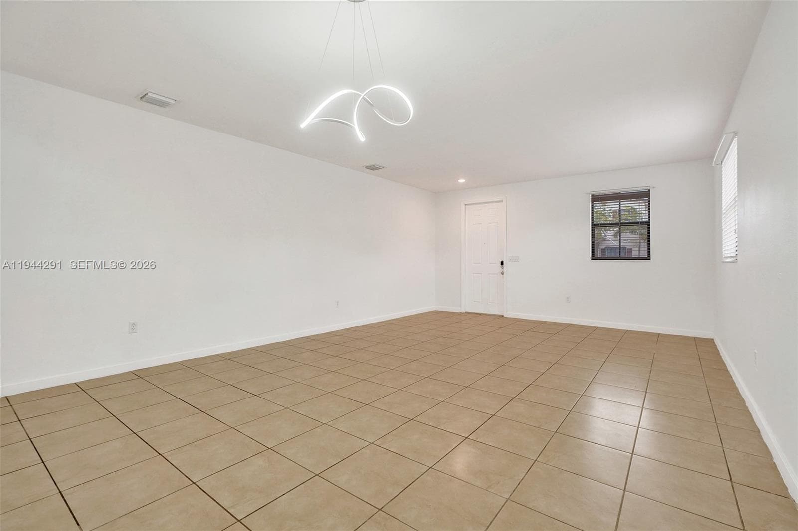 3504 W 94th St, Hialeah, FL 33018 photo 4