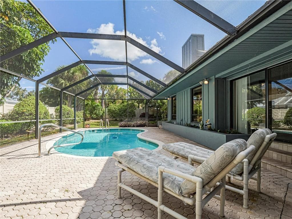 1330 Shorewinds Lane, Vero Beach, FL 32963 photo 5