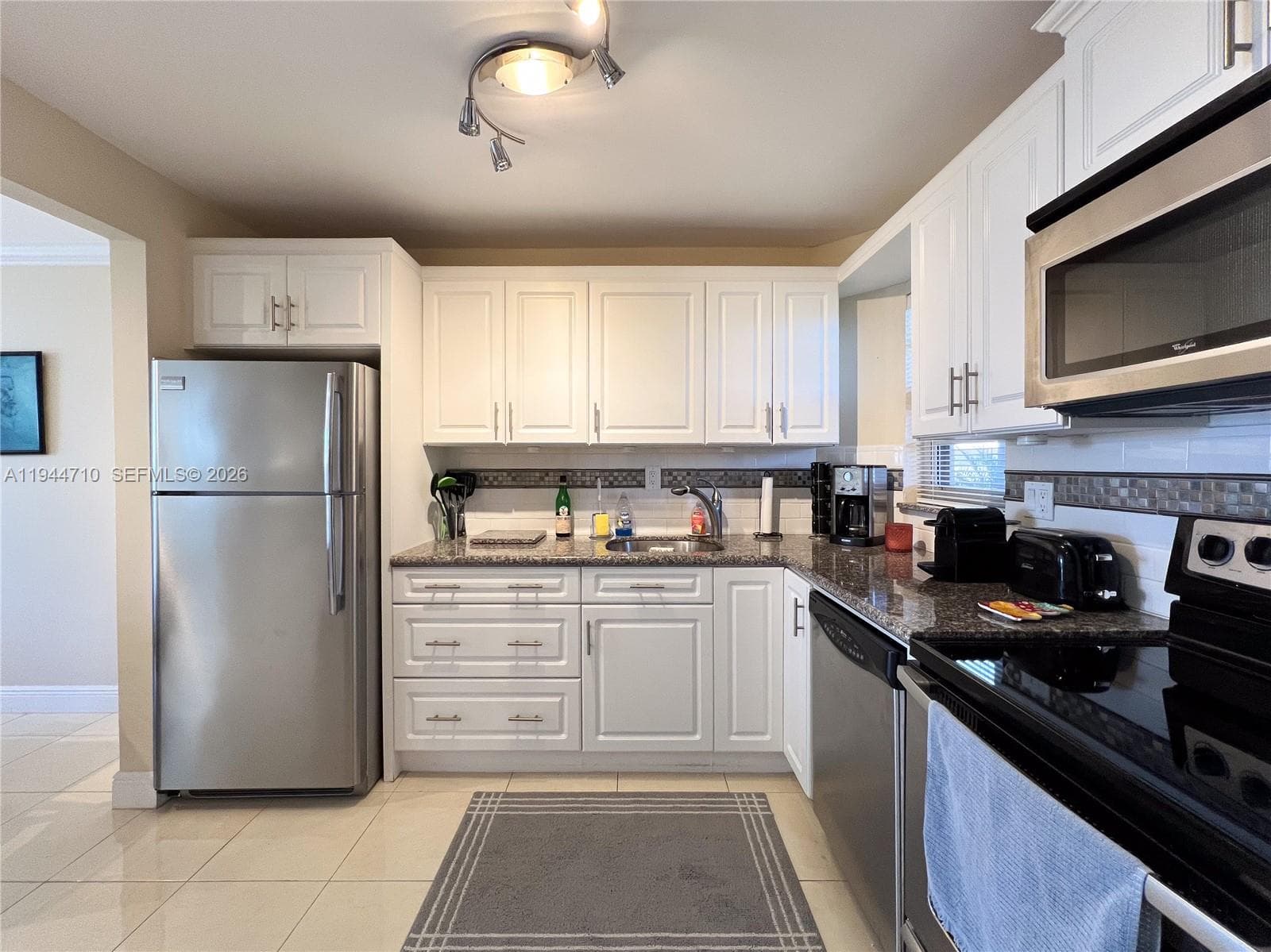 8900 Washington Blvd # 401A, Pembroke Pines, FL 33025 photo 2