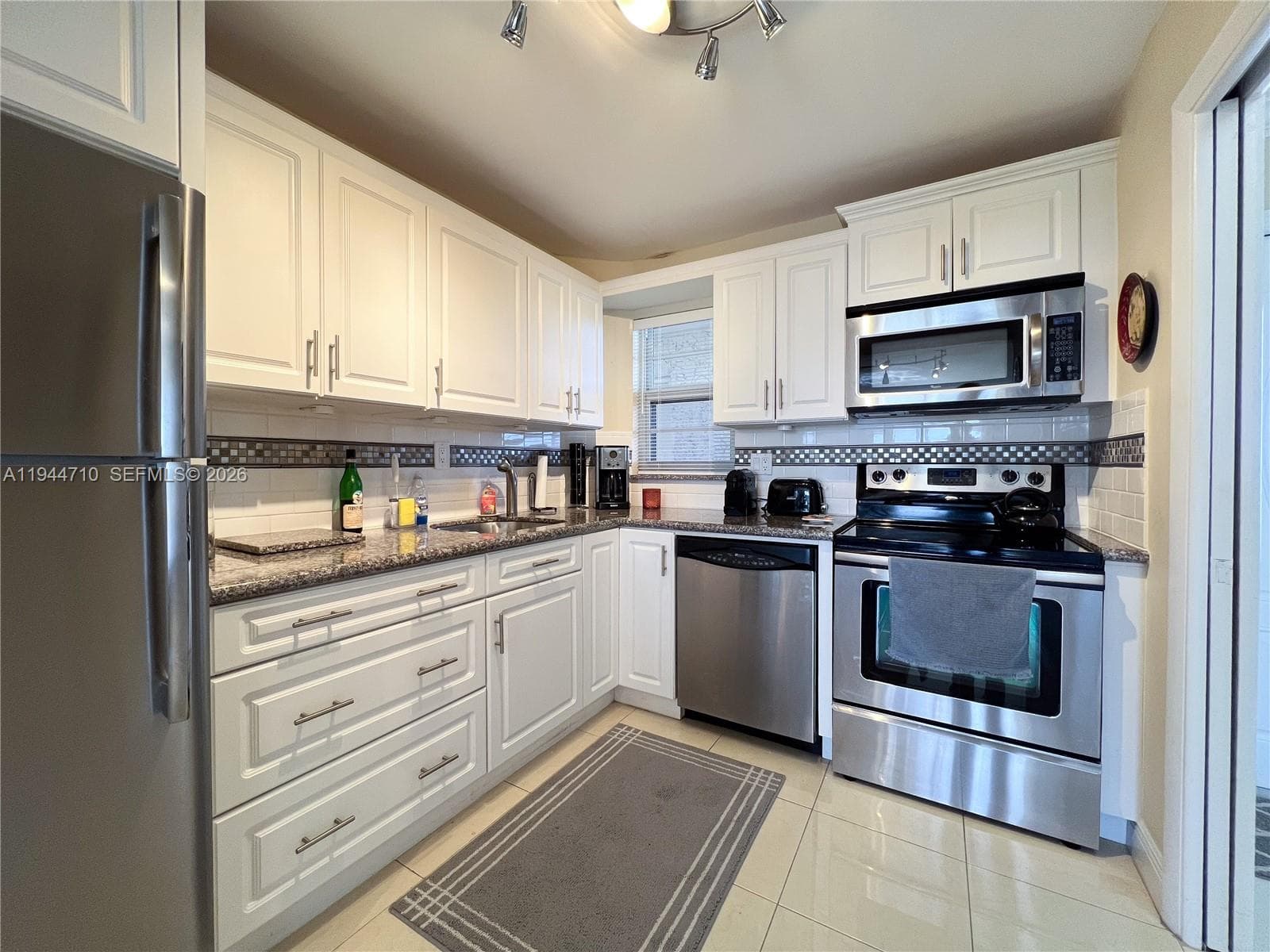 8900 Washington Blvd # 401A, Pembroke Pines, FL 33025 photo 3