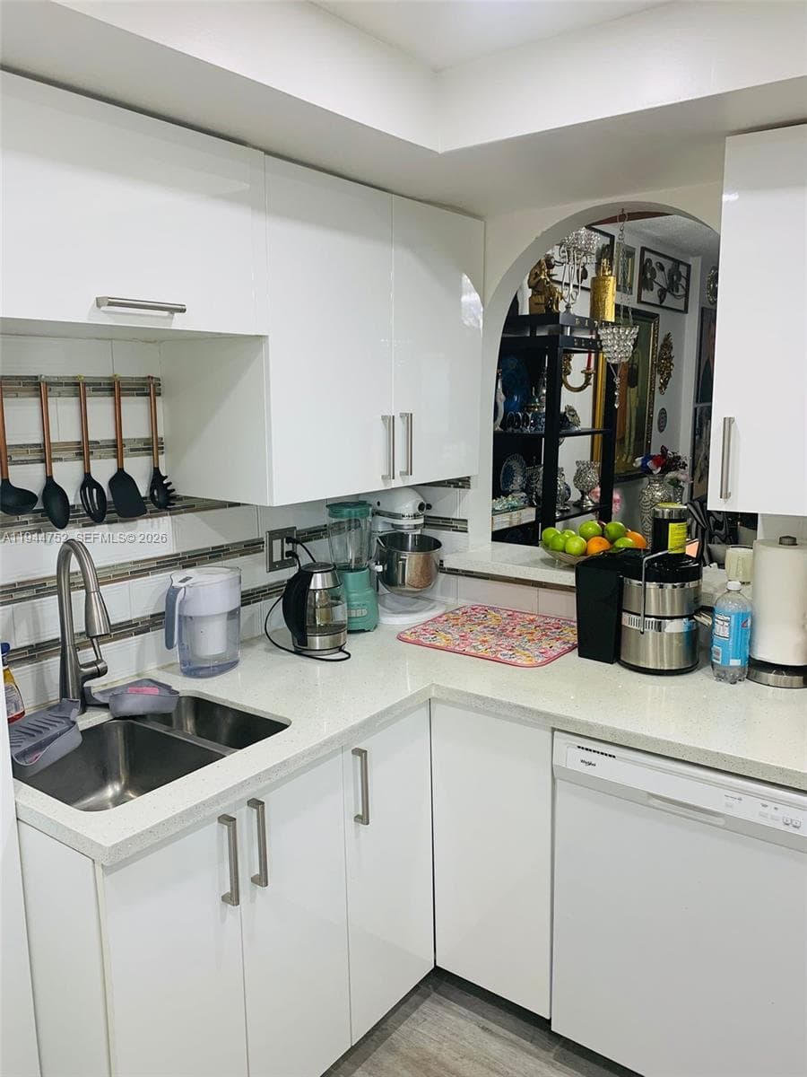 1333 E Hallandale Beach Blvd # 131, Hallandale Beach, FL 33009 photo 4