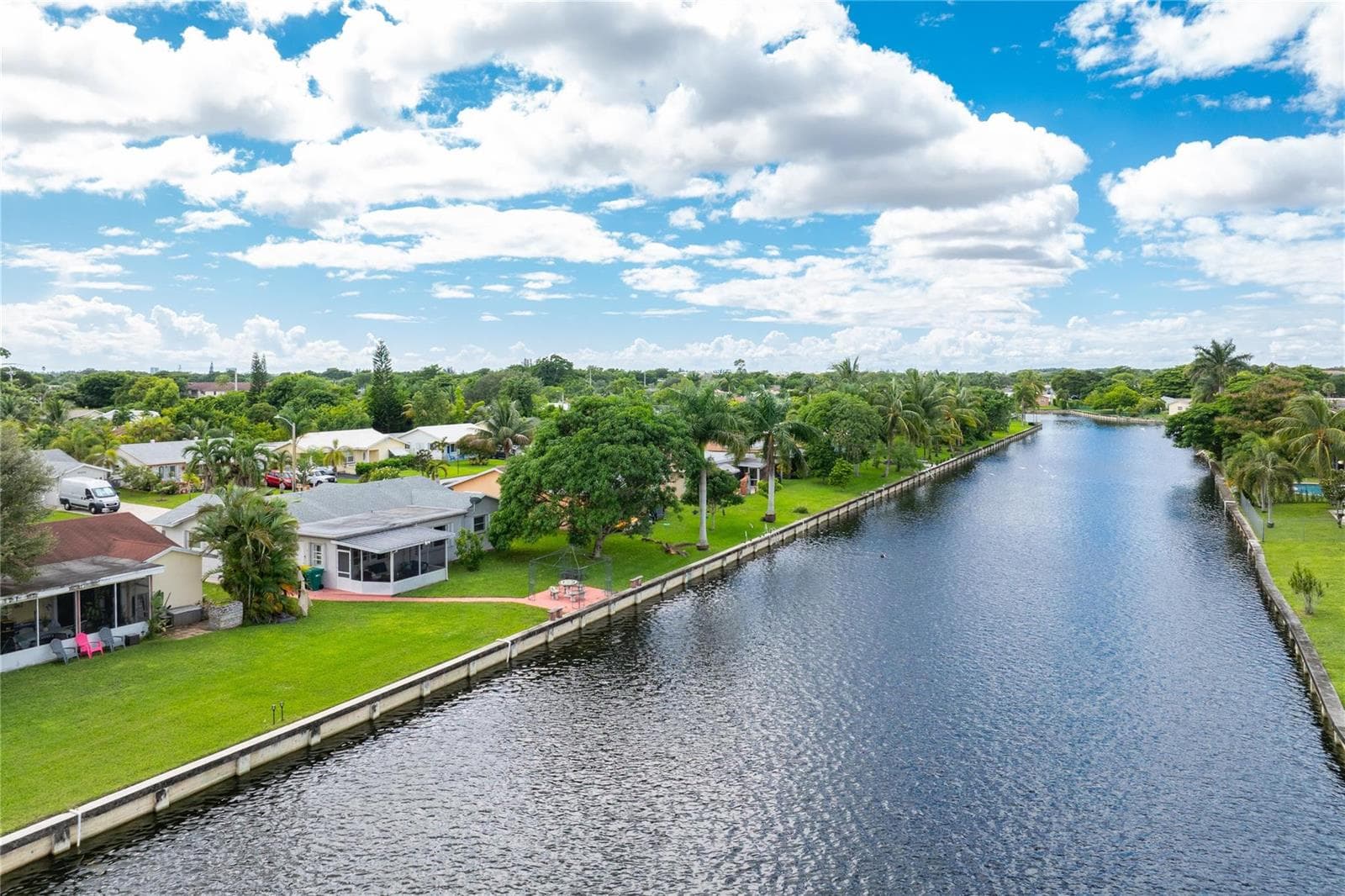 9407 NW 70th Place, Tamarac, FL 33321 photo 5