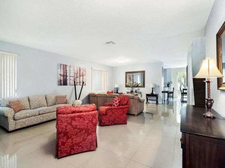 846 Gazetta Way, West Palm Beach, FL 33413 photo 5