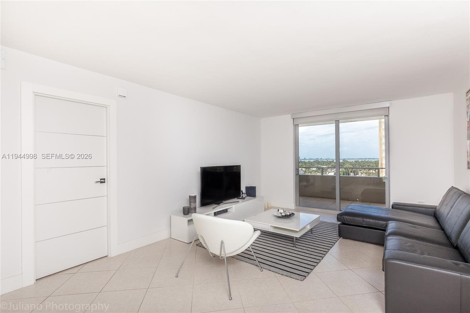 5555 Collins Ave # 9U, Miami Beach, FL 33140 photo 2