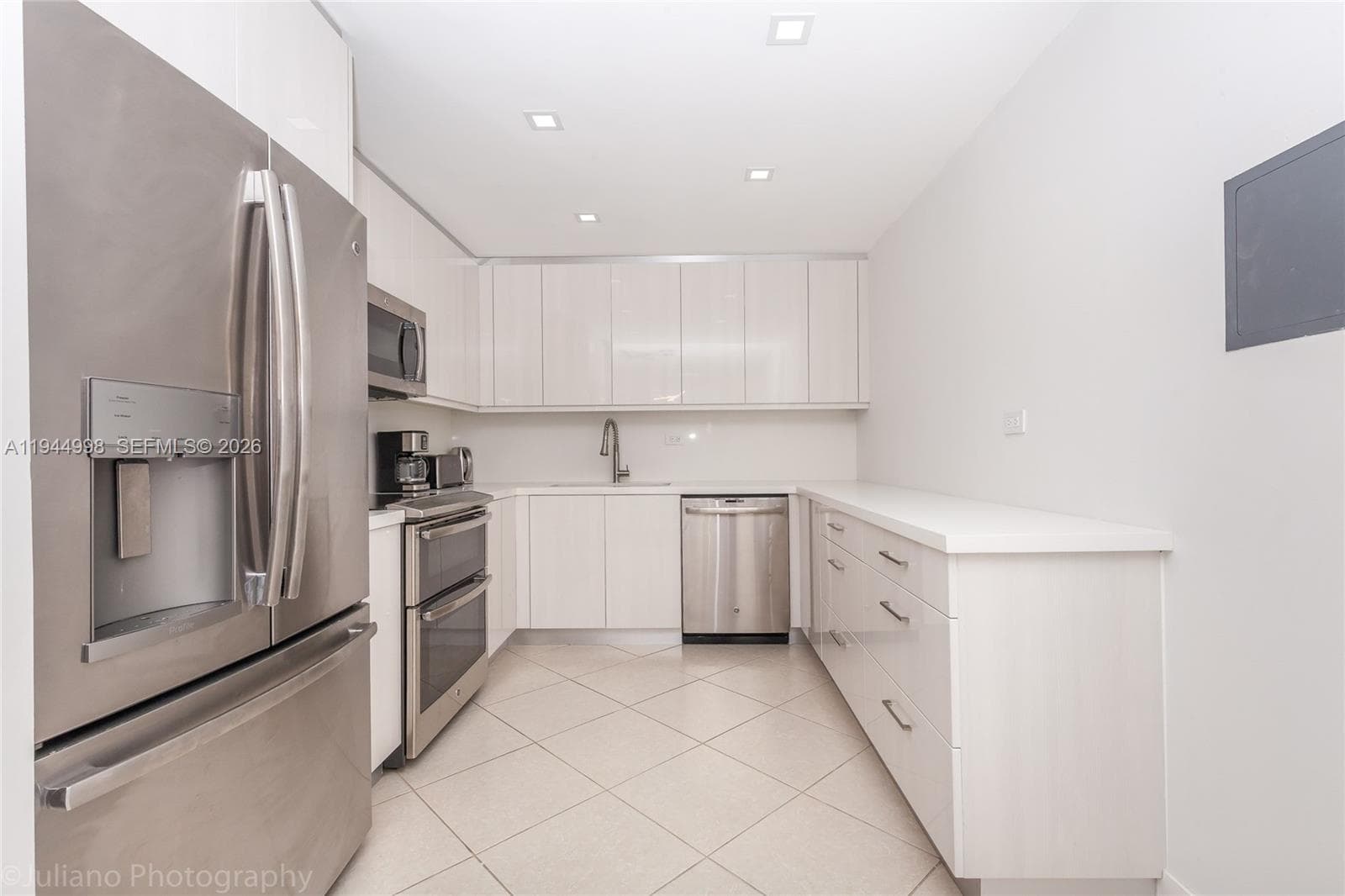 5555 Collins Ave # 9U, Miami Beach, FL 33140 photo 4