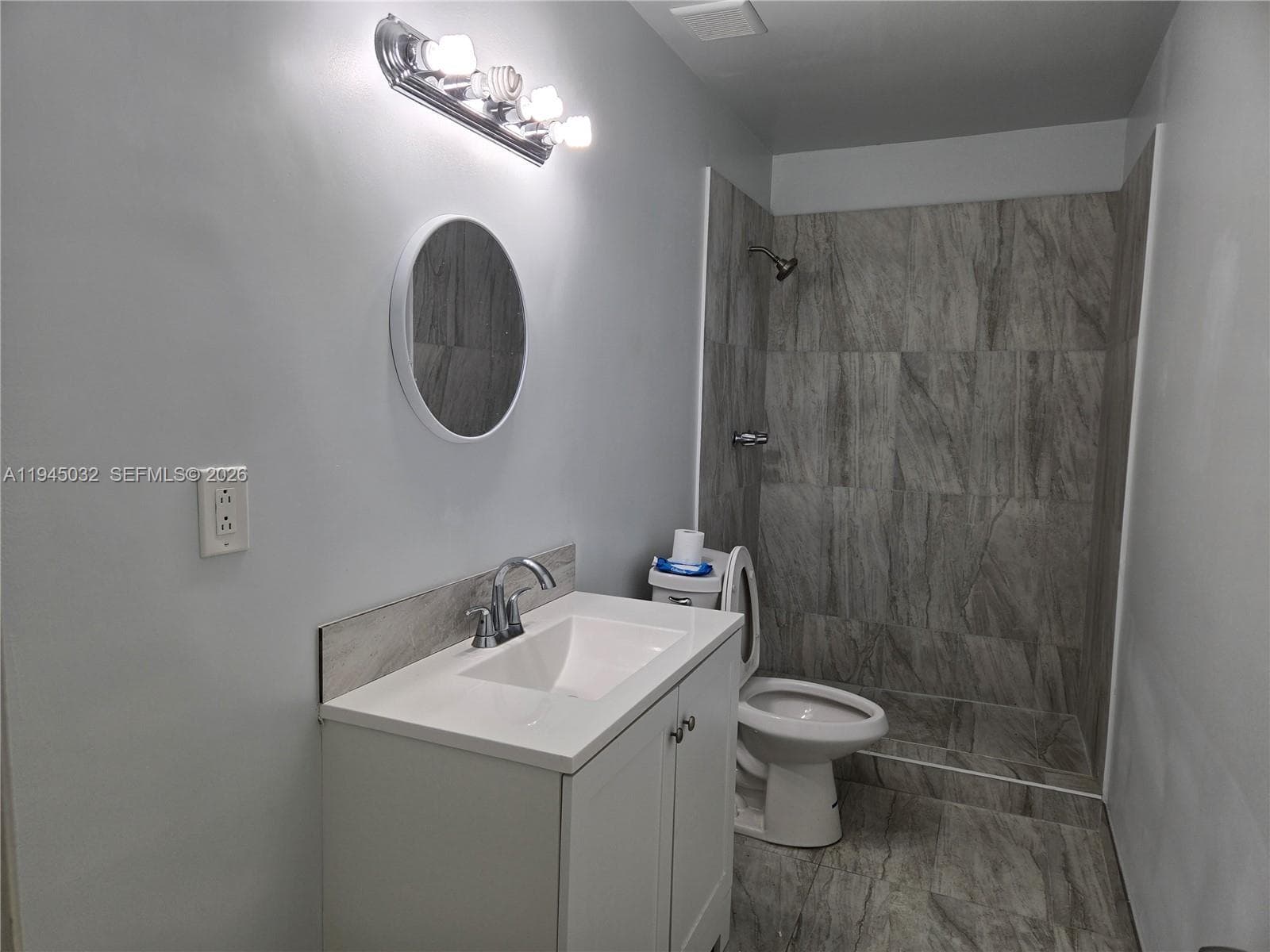 842 Banks Rd, Coconut Creek, FL 33063 photo 4