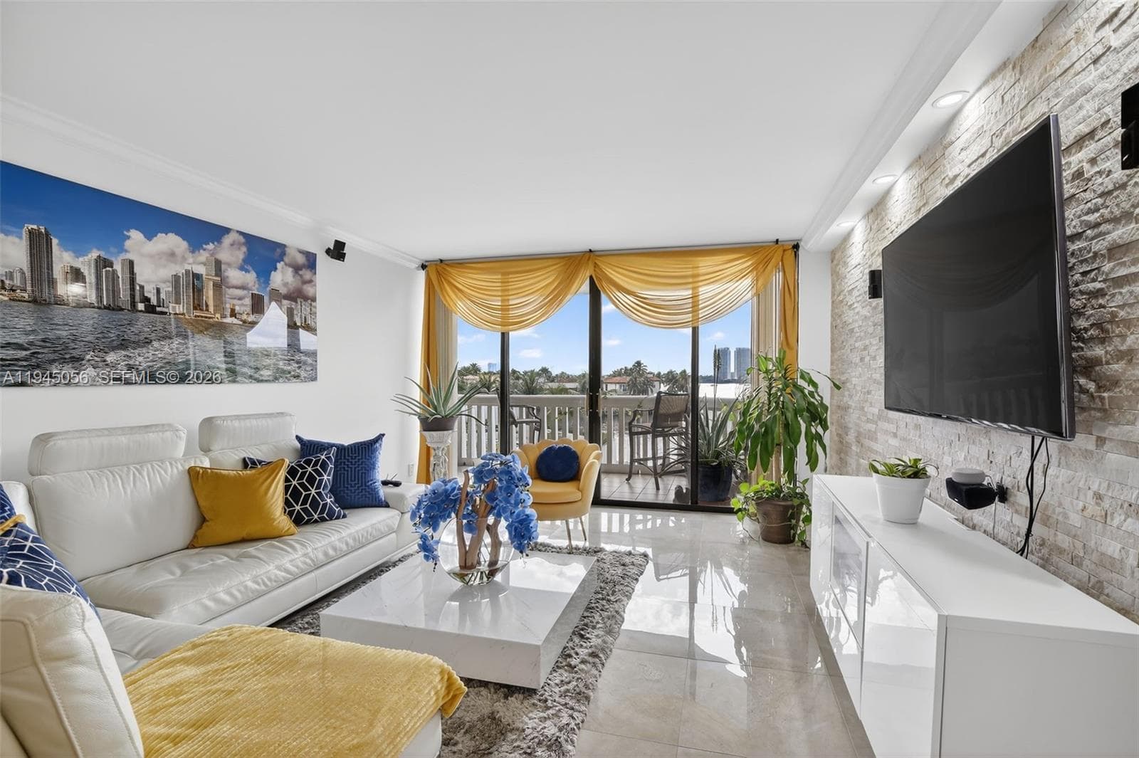 1000 Island Blvd # 312, Aventura, FL 33160 photo 2