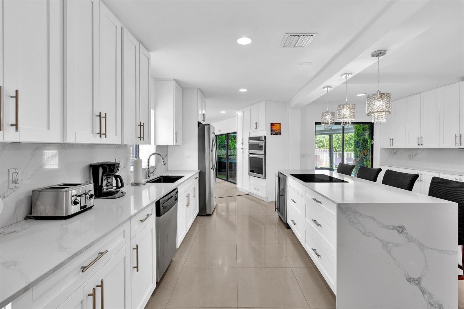 5901 W Broward Boulevard, Plantation, FL 33317 photo 3