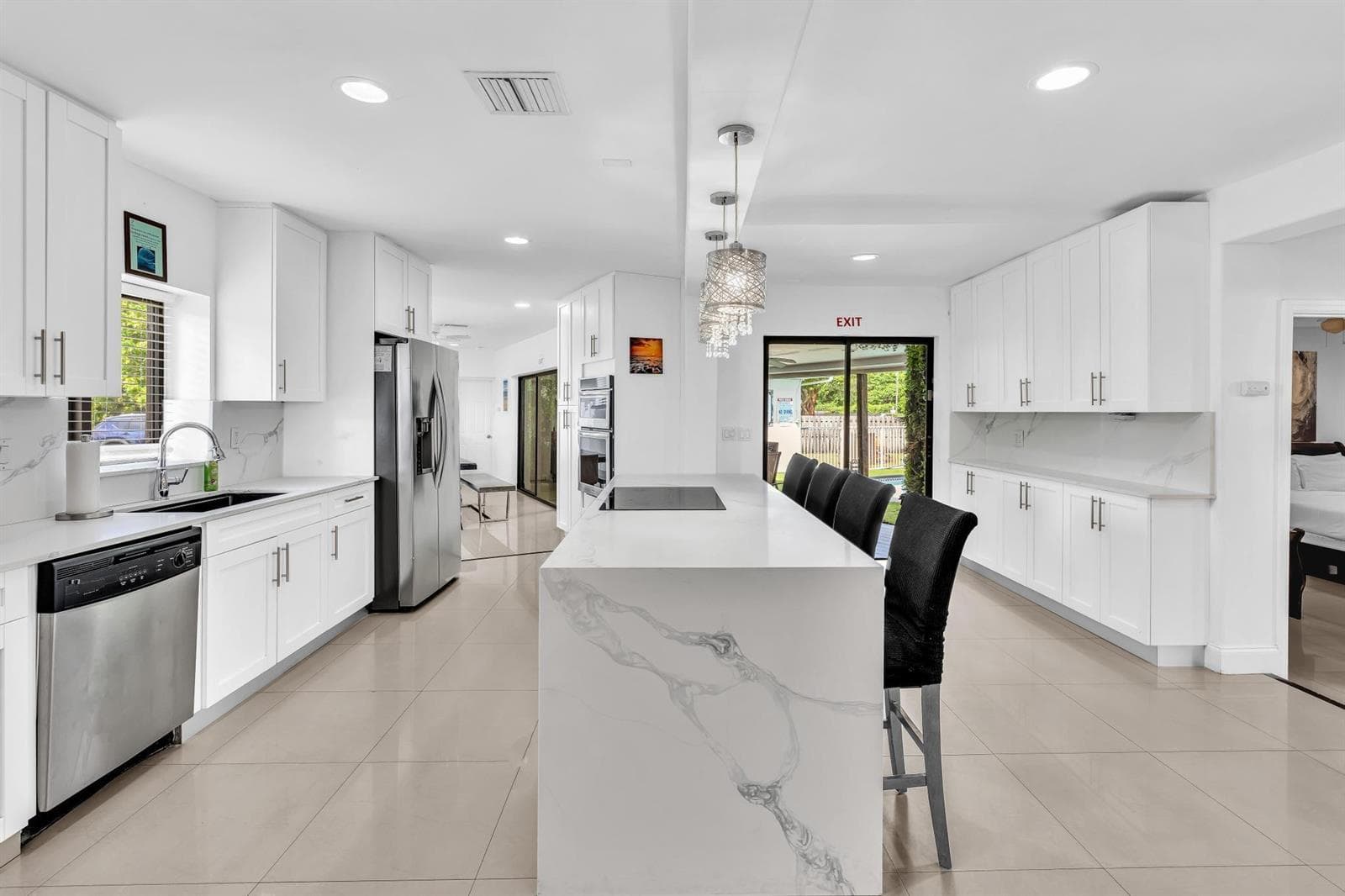 5901 W Broward Boulevard, Plantation, FL 33317 photo 4