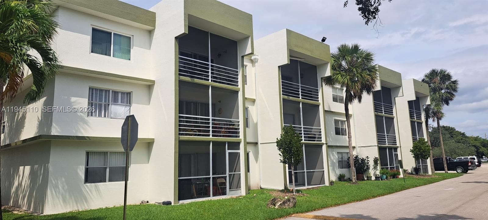 4255 N University Dr # 315, Sunrise, FL 33351 photo 2