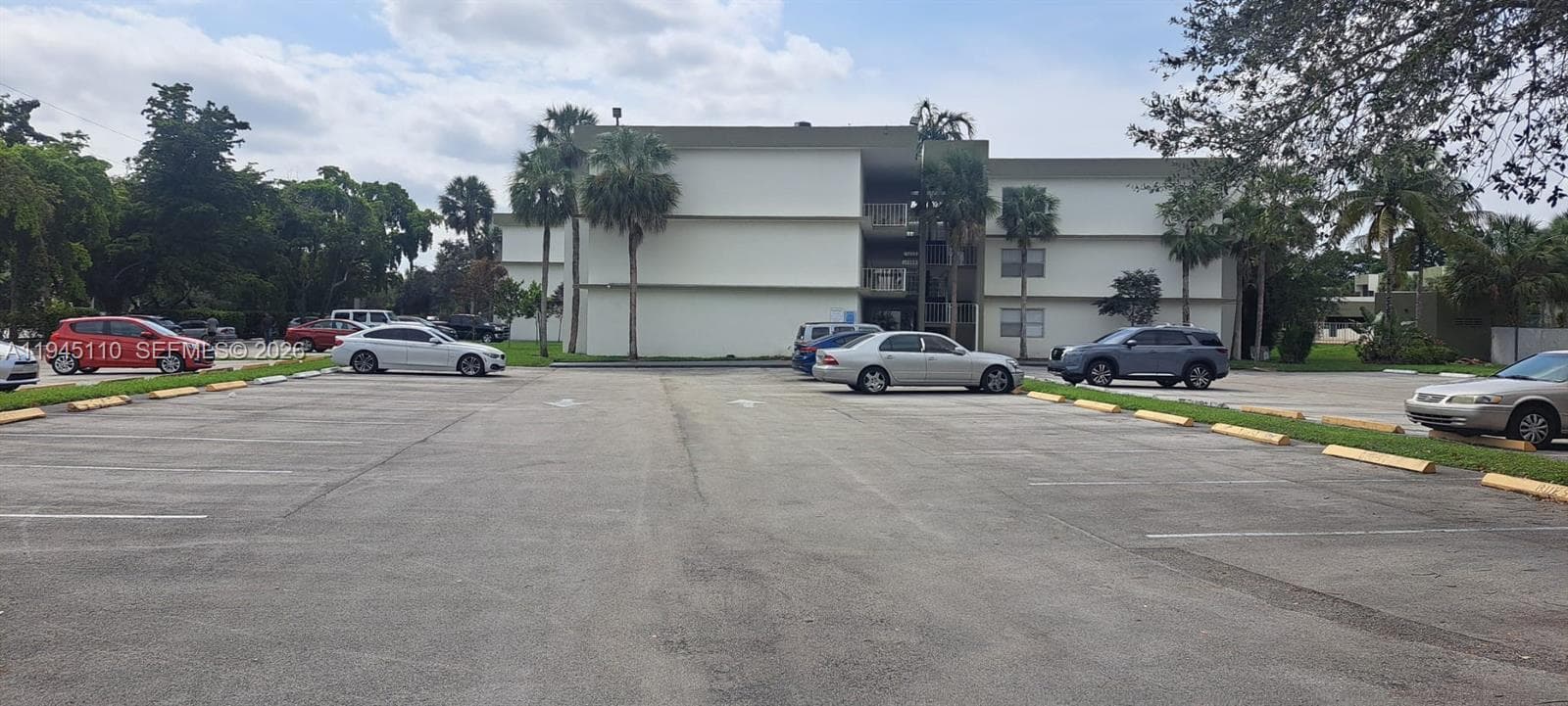 4255 N University Dr # 315, Sunrise, FL 33351 photo 3