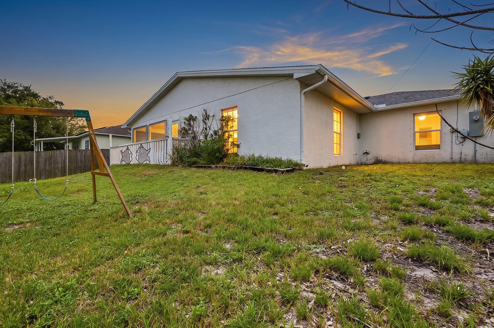 7856 101st Avenue, Vero Beach, FL 32967 photo 2