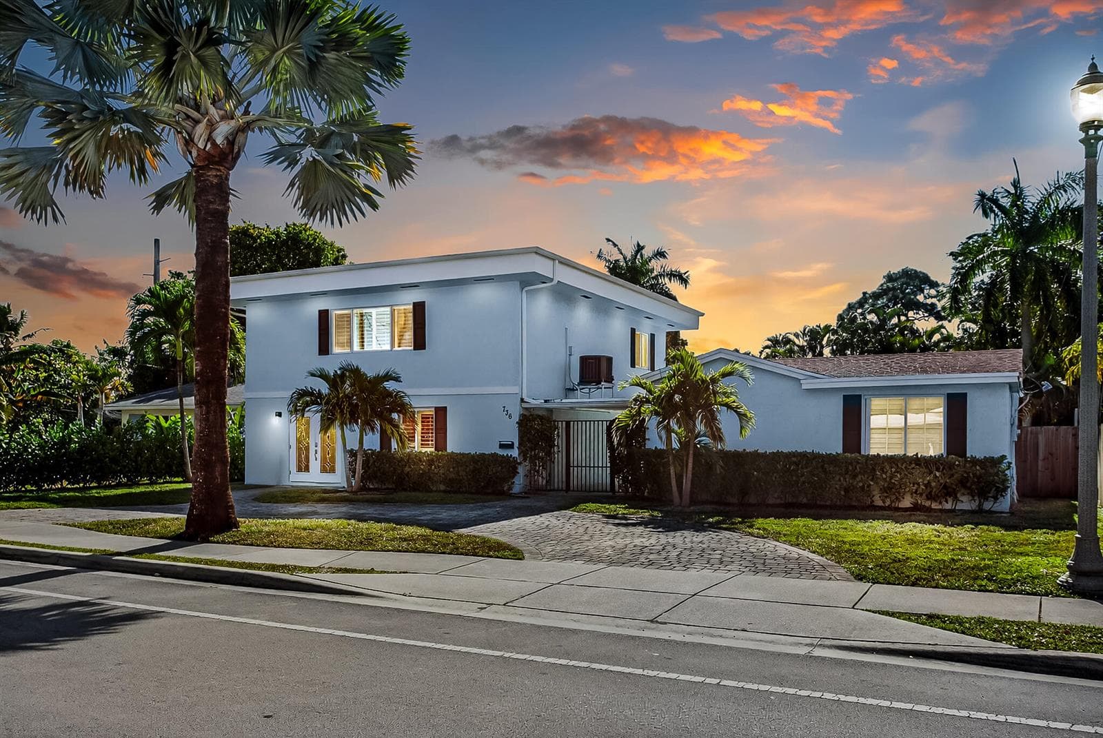 736 NE 34th Court, Oakland Park, FL 33334 photo 3
