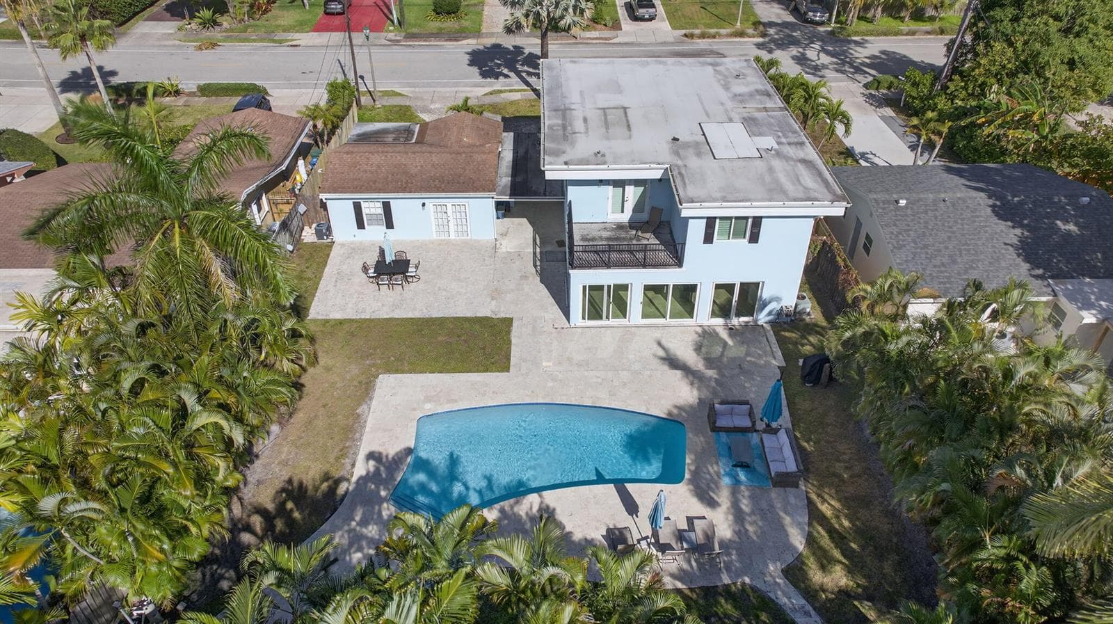 736 NE 34th Court, Oakland Park, FL 33334 photo 4
