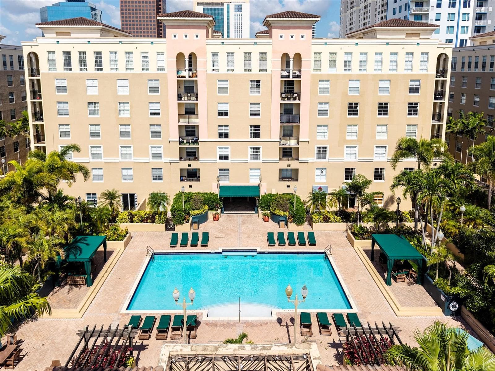 520 SE 5th Avenue # 2404, Fort Lauderdale, FL 33301 photo 2