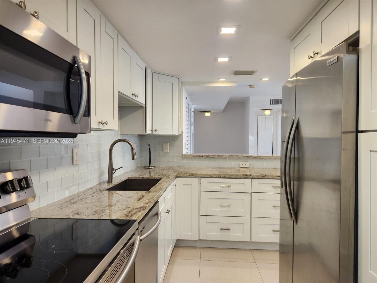 5201 Orduna Dr # 14, Coral Gables, FL 33146 photo 5