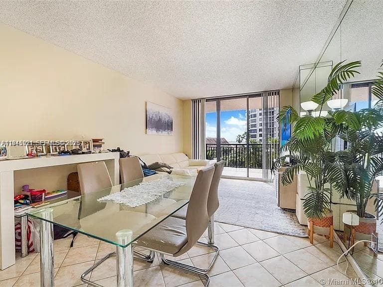 540 Brickell Key Dr # 603, Miami, FL 33131 photo 2