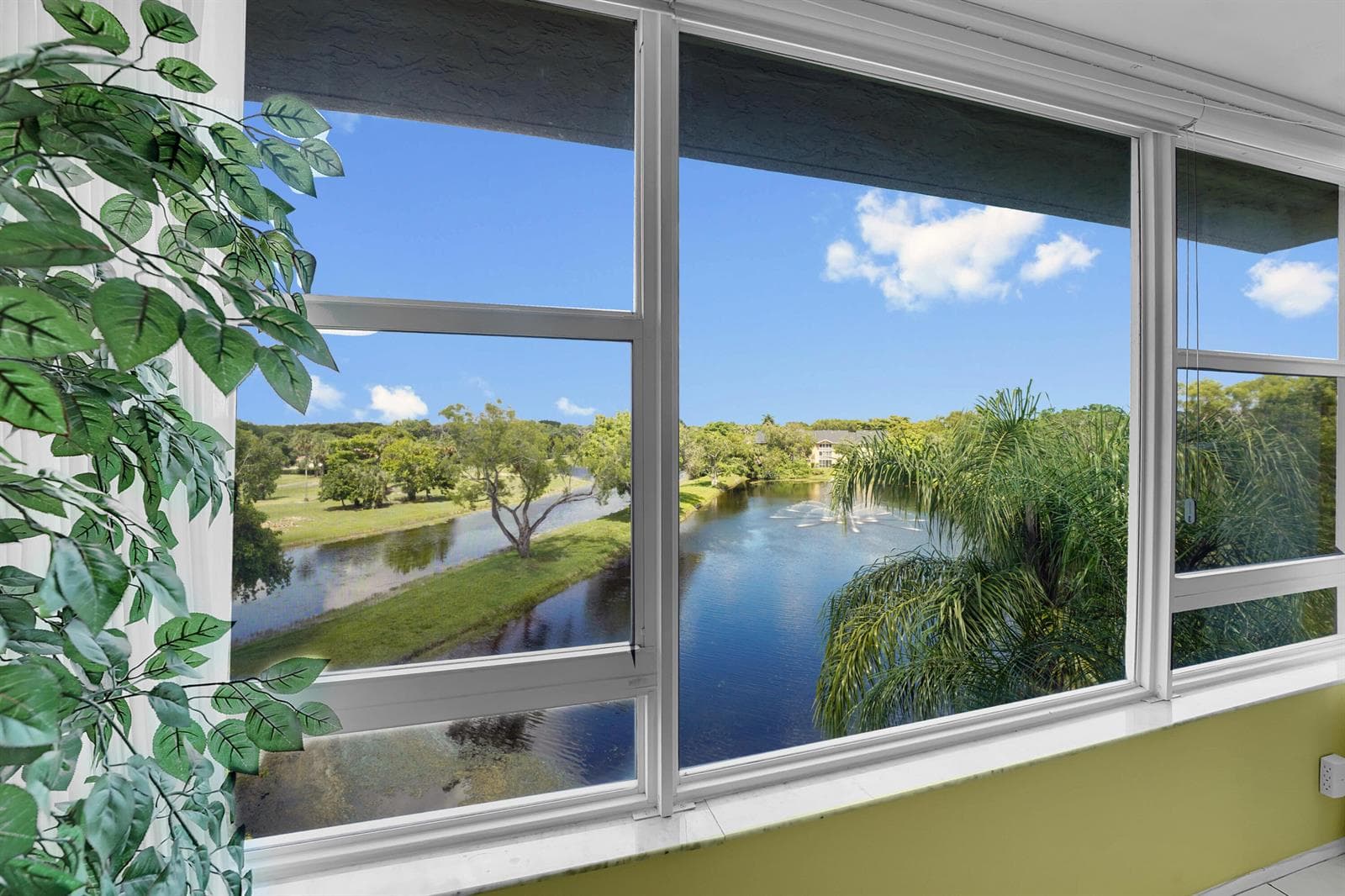 4145 Cypress Reach Court # 505, Pompano Beach, FL 33069 photo 2
