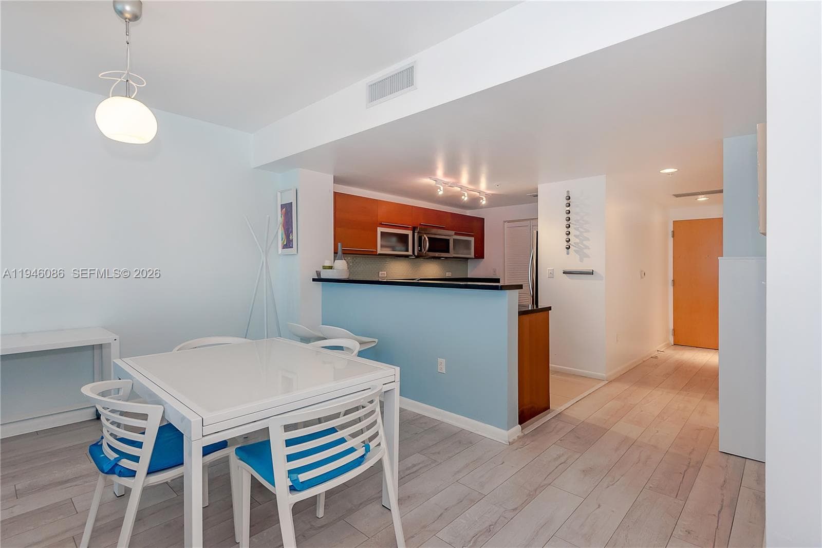 253 NE 2nd St # 907, Miami, FL 33132 photo 5