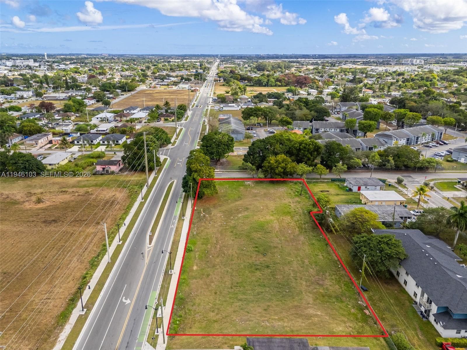 945 W Lucy St, Florida City, FL 33034 photo 4