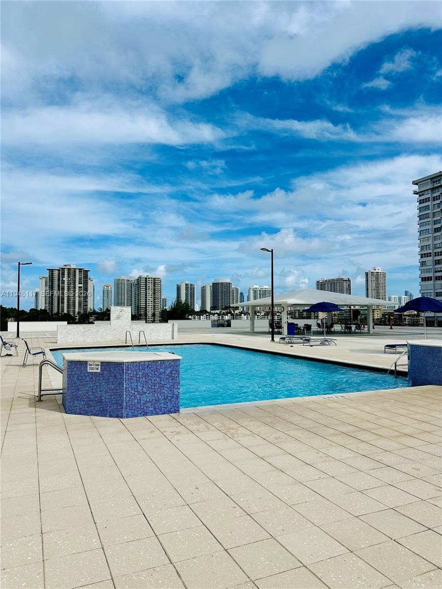 2750 NE 183rd St # 1607, Aventura, FL 33160 photo 3