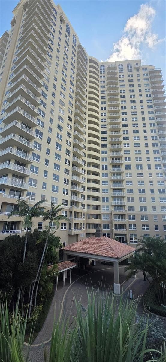 19501 W Country Club Drive # 2306, Aventura, FL 33180 photo 3