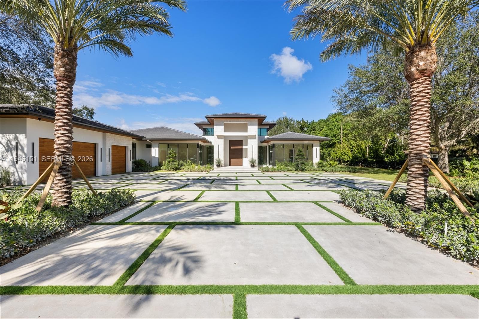 7725 SW 114th St, Pinecrest, FL 33156 photo 2